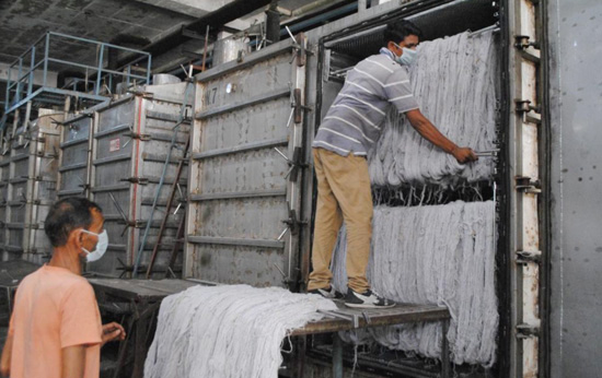 Exclusive manufacturing unit for handmade carpets and rugs with export ...